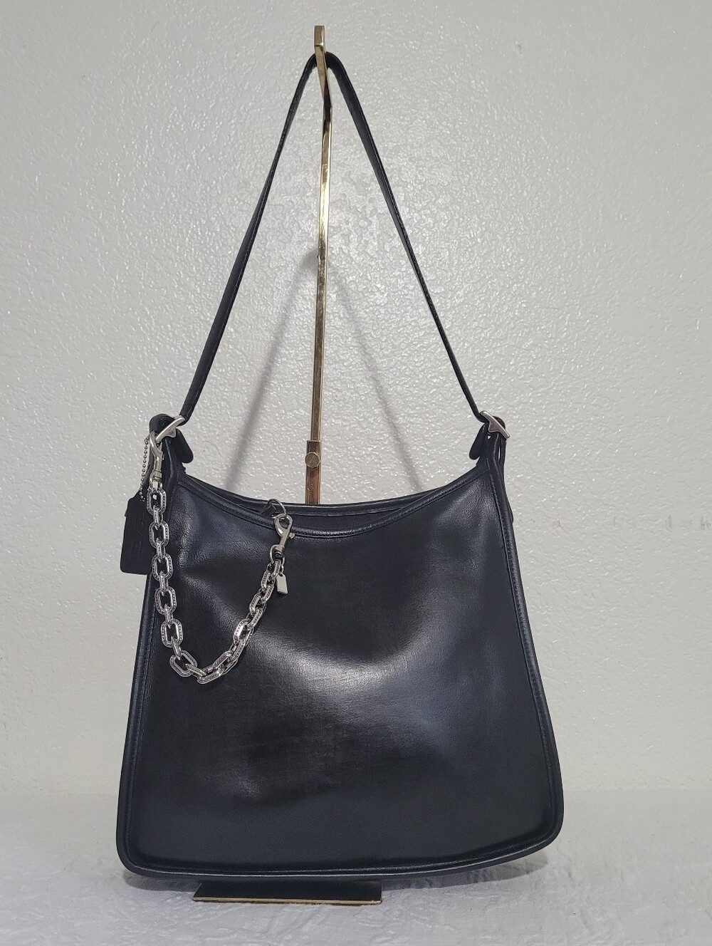 Vintage Coach Andrea Slim Black Leather Classic Minimalist Shoulder Bag #9073
